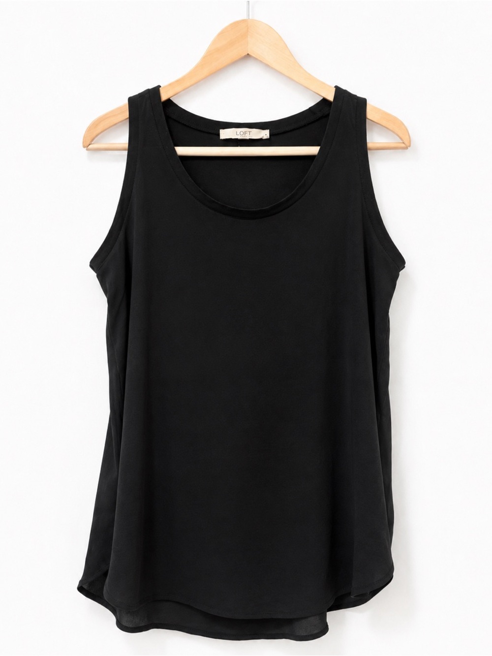 ✨LOFT Black Sleeveless Shell Blouse Layering Tank Workwear Top Size S✨